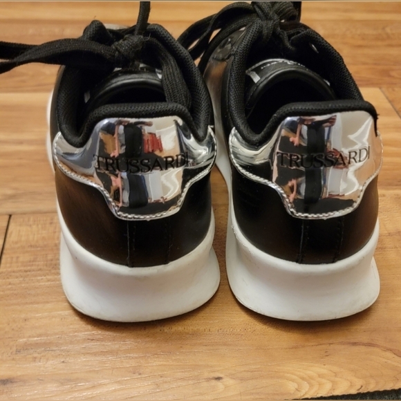 Italian Trussardi Women's Black & White Shoes - Picture 3 of 4